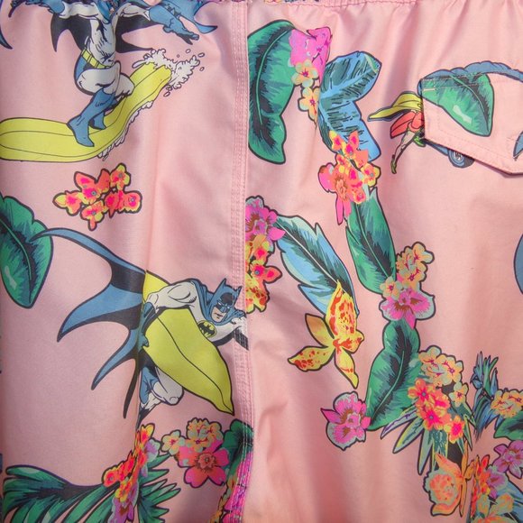 Batman Mesh Lined Swim Trunks Men's XL Pink Hawaiian Floral Surf Elastic Pre-own - Picture 7 of 16